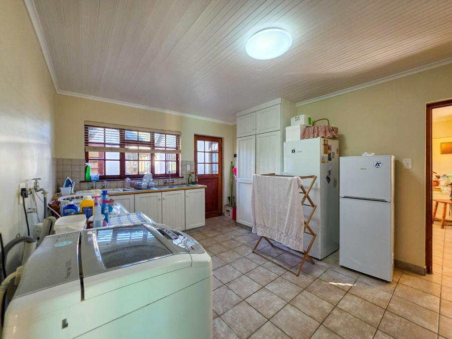 4 Bedroom Property for Sale in Stilbaai Wes Western Cape
